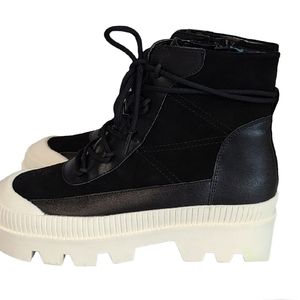 NEW without tags, Gianni Bini Women’s Platform Boots, Black/White, Size 10M